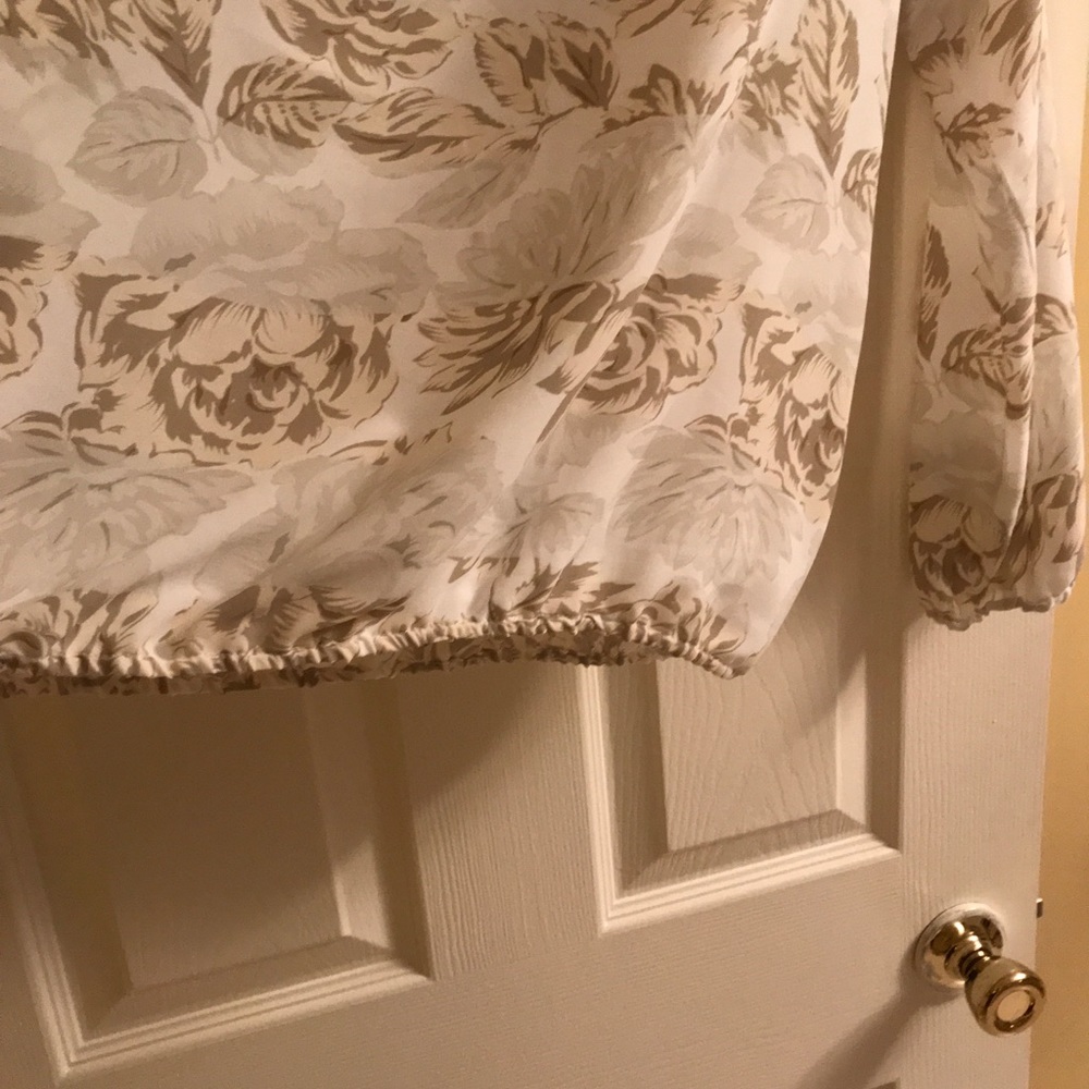 Blouse - Picture 4 of 8